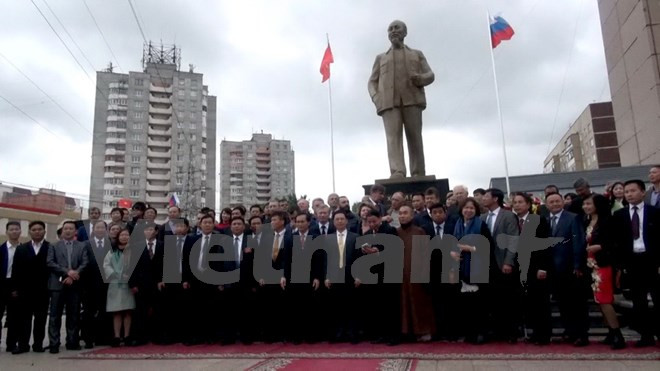 Ho Chi Minh statue inaugurated in Lenin’s birthplace ảnh 1