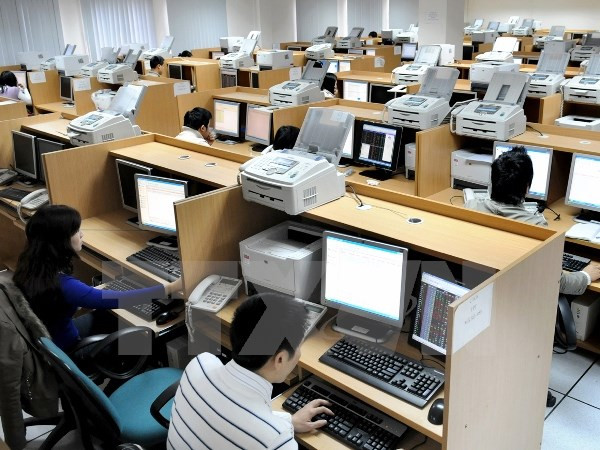 State Treasury raises 6,128 billion VND from government bonds ảnh 1