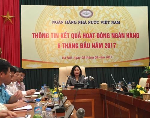 Banking sector sees 6.53 percent in credit growth ảnh 1