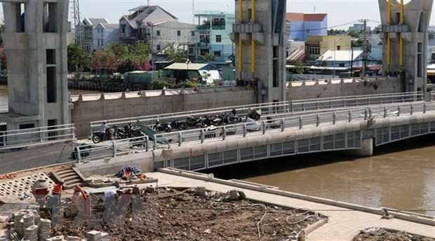 Government urges accelerating public investment disbursement ảnh 3