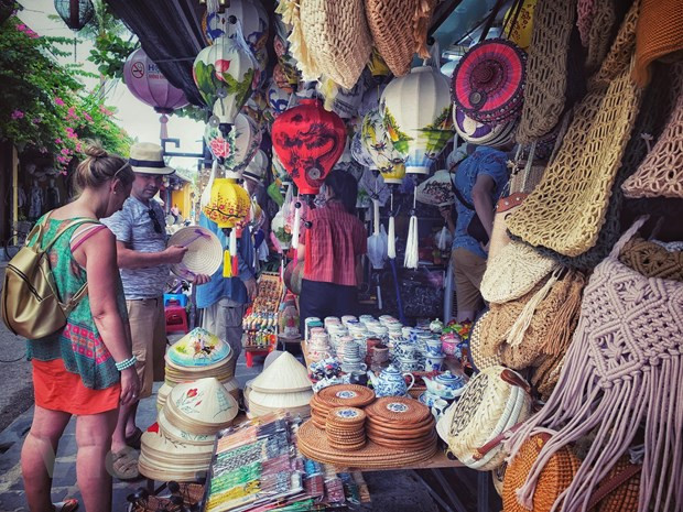 E-visa extension just a condition for Vietnam tourism’ breakthrough ảnh 1