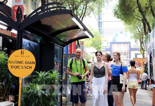 Family tours a trend in Ho Chi Minh City this summer ảnh 2 Family tours a trend in Ho Chi Minh City this summer ảnh 2