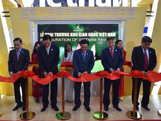 Vietnam supports ASEAN – China cooperation: Deputy PM ảnh 2