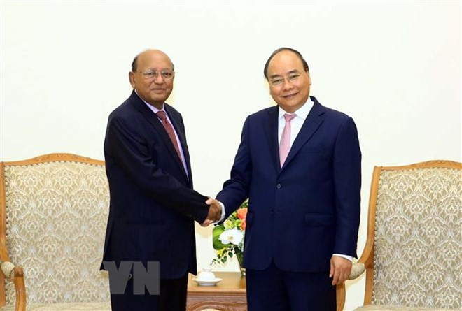 PM urges more effort to boost trade, investment ties with Bangladesh ảnh 1