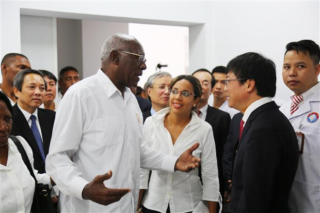 Cuban delegation visits Vietnam-Cuba Friendship Hospital ảnh 1 Cuban delegation visits Vietnam-Cuba Friendship Hospital ảnh 1