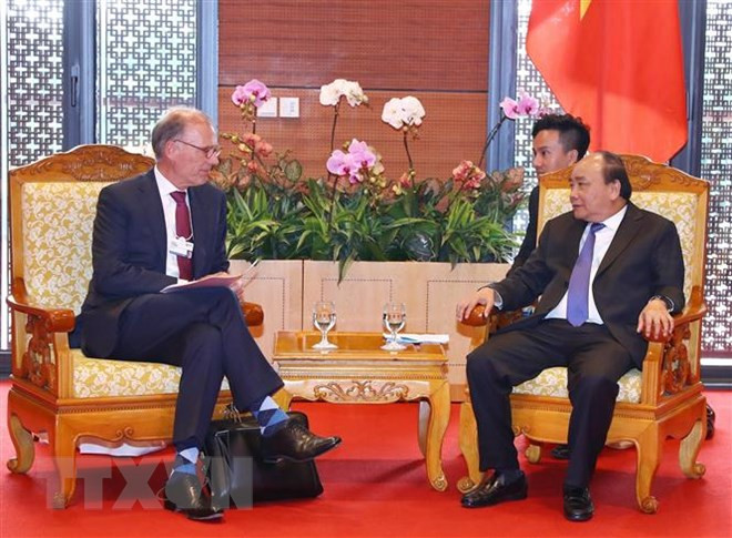 PM urges Carlsberg to expand investment in Vietnam ảnh 1