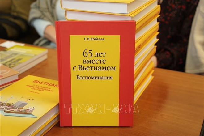 Russian expert's book on Vietnam makes debut ảnh 2