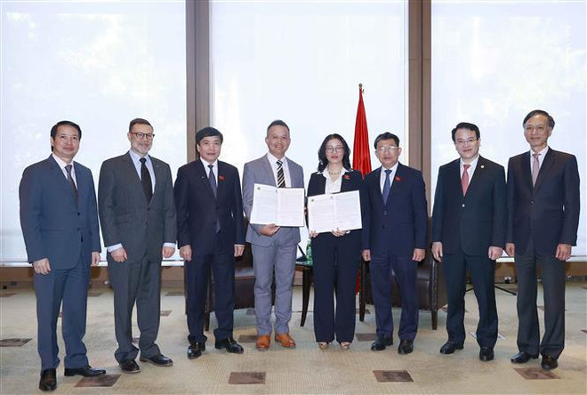Vietnamese university, Australian company sign MoU on training, startup ảnh 1