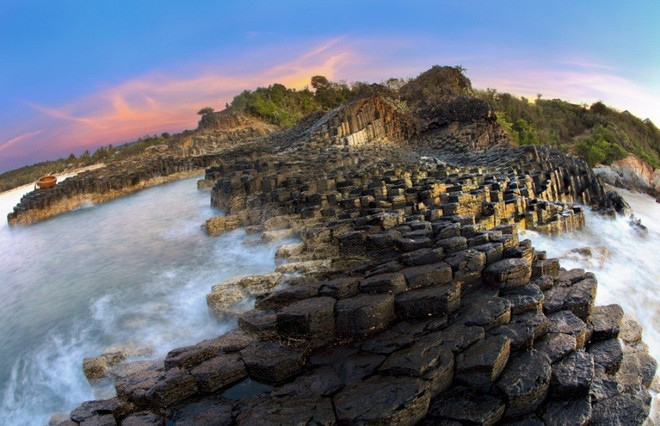 Phu Yen tourism flourishes ảnh 1 Phu Yen tourism flourishes ảnh 1