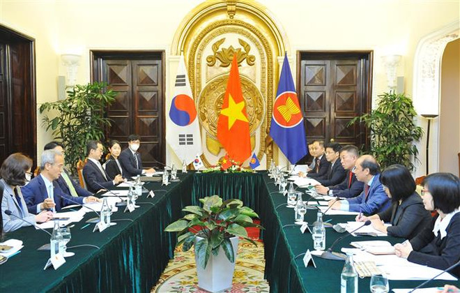 Vietnam, RoK conduct consultation on ASEAN-RoK relationship coordination ảnh 1 Vietnam, RoK conduct consultation on ASEAN-RoK relationship coordination ảnh 1