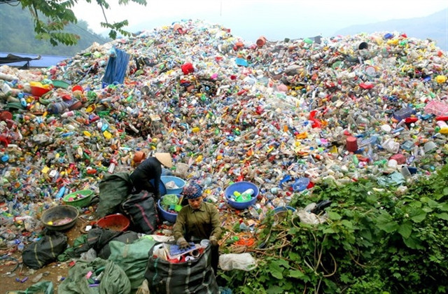 New plastic waste policies urgently needed: experts ảnh 1