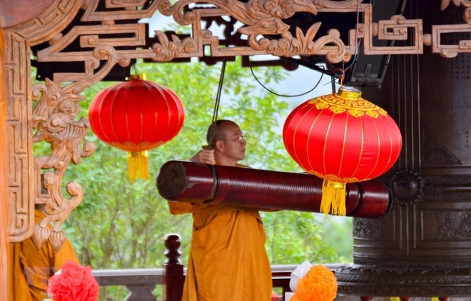 Legislature heated by debate on management of religious establishments ảnh 1