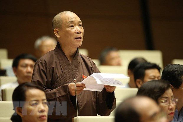 Legislature heated by debate on management of religious establishments ảnh 2