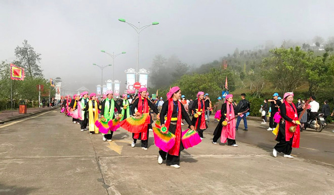 Sa Pa to launch tourist products to attract visitors on upcoming holidays ảnh 1