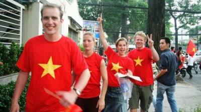 Number of foreign visitors to Vietnam increases ảnh 1