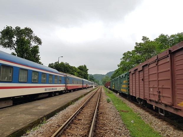 Railway sector needs 10.4 bln USD to expand network in next decade ảnh 1