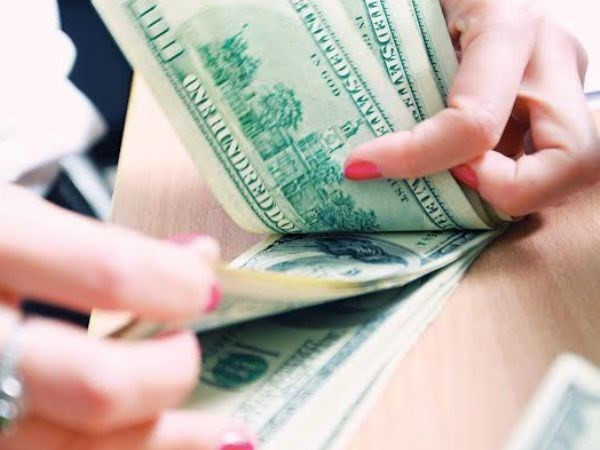 Reference exchange rate revised up 3 VND ảnh 1