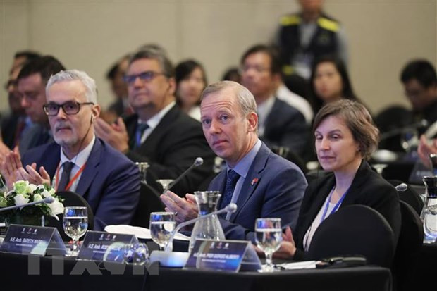 Int’l conference debates solutions to peace, cooperation in East Sea ảnh 1