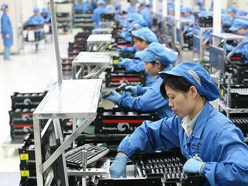 Singapore exports fall most in three years in March ảnh 1