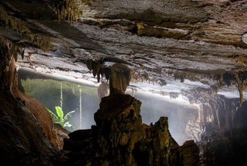 More caves discovered in Quang Binh ảnh 1