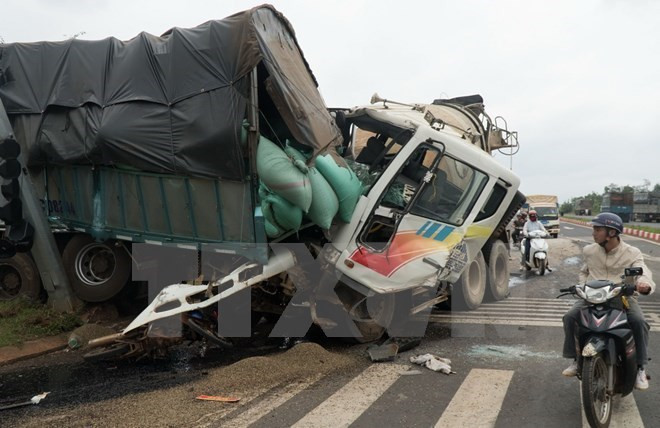 Traffic accidents kill 29 on first day of New Year holiday ảnh 1