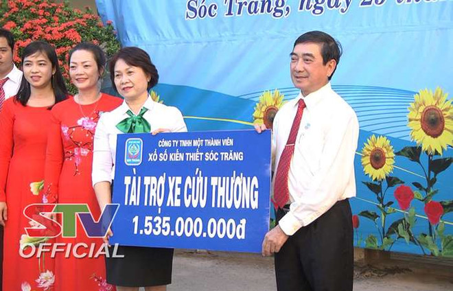 Needy people in Hau Giang, Soc Trang receive assistance ảnh 1