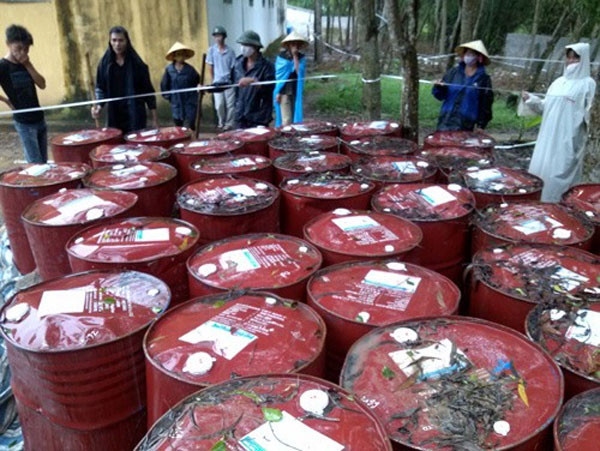 240 spots contaminated with pesticides remain in Vietnam ảnh 1