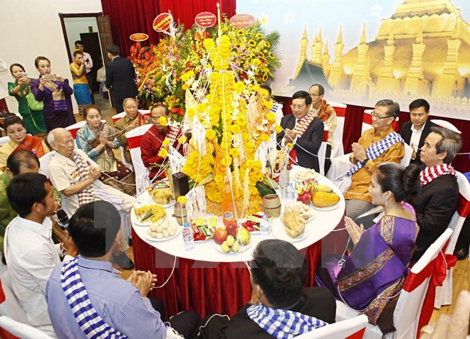 Laos’ New Year festival celebrated in Hanoi ảnh 1
