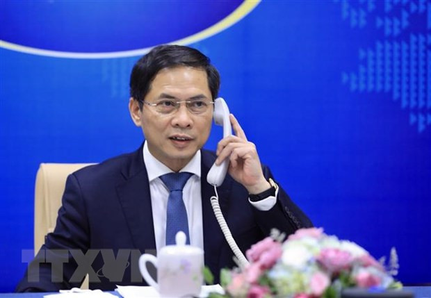 France pledges to help fast-track COVID-19 vaccine supplies to Vietnam via COVAX ảnh 1