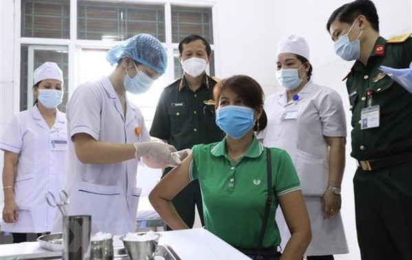 Additional 12,000 volunteers get second Nano Covax vaccine shots in third trial phase ảnh 1 Additional 12,000 volunteers get second Nano Covax vaccine shots in third trial phase ảnh 1