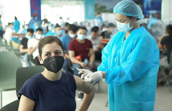Hanoi ready for largest-ever COVID-19 vaccination campaign ảnh 1