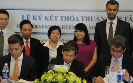 Oman eyes highway, water works in Vietnam ảnh 1