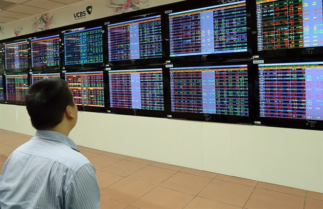 Stock market sees 23 firms with over 1 billion USD ảnh 1 Stock market sees 23 firms with over 1 billion USD ảnh 1