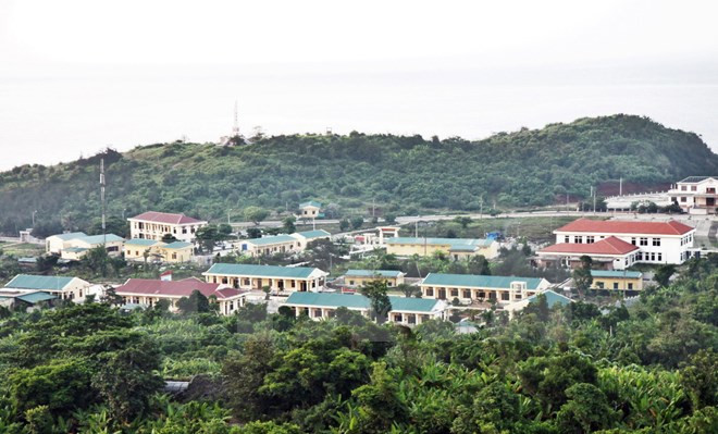 Con Co Island to be connected to national power grid ảnh 1