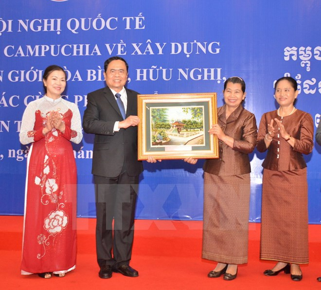 Vietnam, Cambodia commit to building peaceful borderline ảnh 1 Vietnam, Cambodia commit to building peaceful borderline ảnh 1