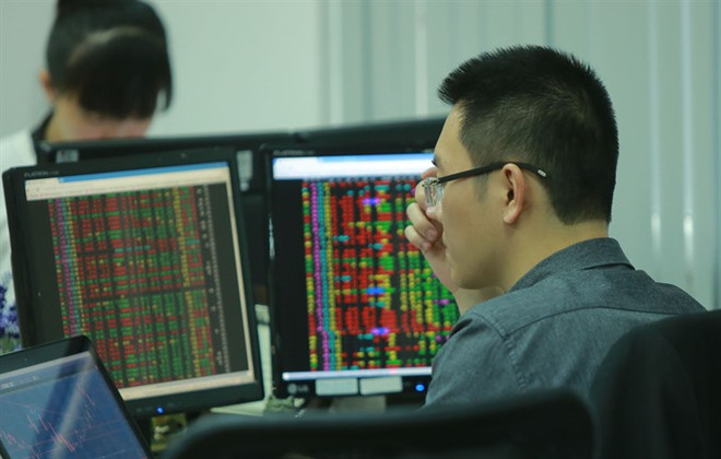 Steel, fertiliser shares buoy market ảnh 1 Steel, fertiliser shares buoy market ảnh 1