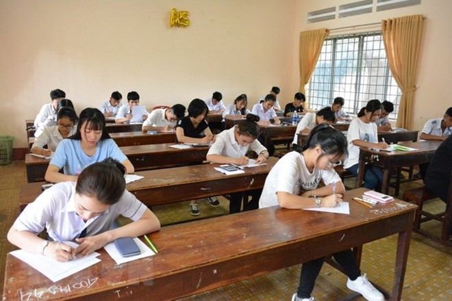 Ha Giang police begin criminal proceedings against exam cheating scandal ảnh 1