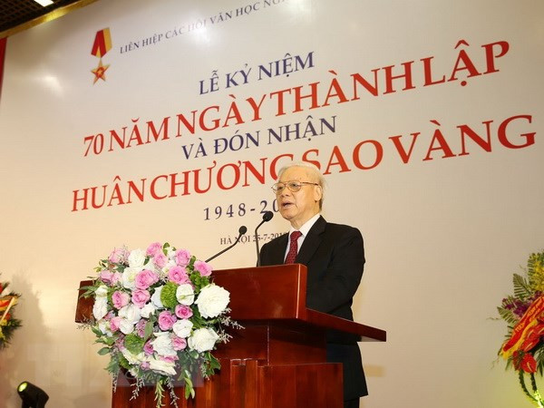 Gold Star Order conferred to Alliance of Arts and Literature Associations ảnh 2 Gold Star Order conferred to Alliance of Arts and Literature Associations ảnh 2