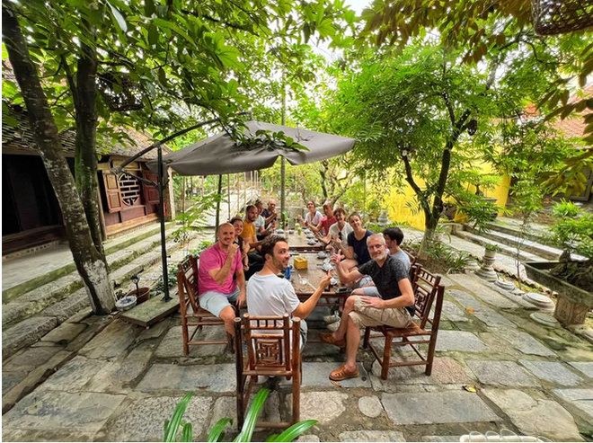 Prime Minister orders consideration of policies beneficial to foreign tourists ảnh 2 Prime Minister orders consideration of policies beneficial to foreign tourists ảnh 2