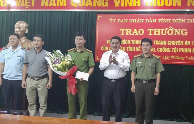 Traffickers of large heroin amount arrested in Dien Bien ảnh 1