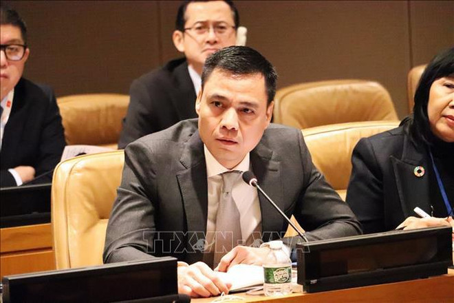 Vietnam calls peace, stability prerequisite for solutions to global challenges ảnh 1