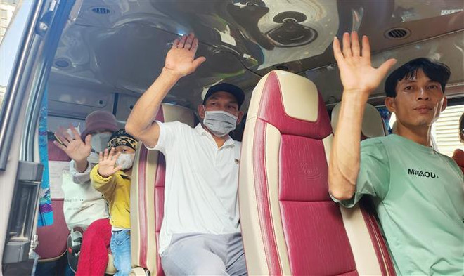 Warm Tet brought to patients ảnh 1