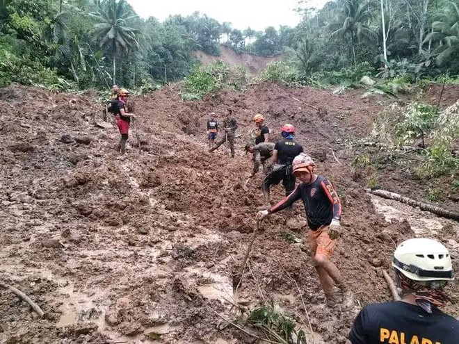 Philippines rescues 45 survivors in landslide ảnh 1 Philippines rescues 45 survivors in landslide ảnh 1