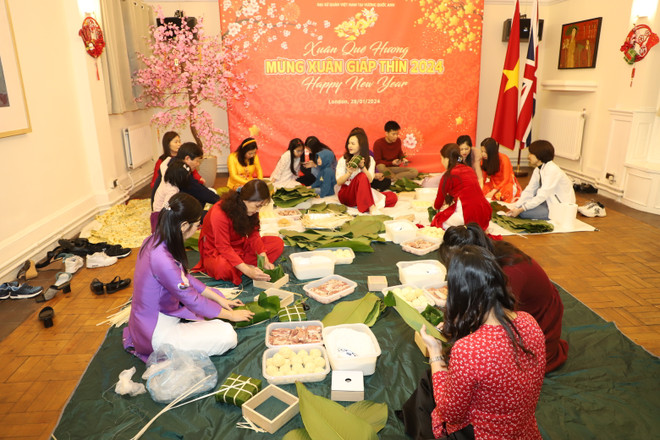 Vietnamese in UK celebrate traditional Tet ảnh 1 Vietnamese in UK celebrate traditional Tet ảnh 1
