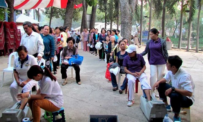 Population law must protect elderly: experts ảnh 1