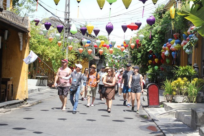 Deals worth 2 billion USD to be signed at tourism summit ảnh 1