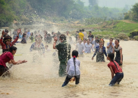 Dien Bien has two more national intangible cultural heritages ảnh 1