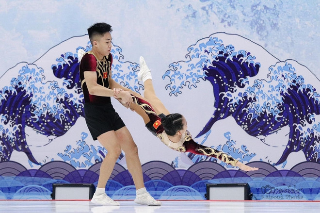 Vietnam wins gold at 7th Aerobic Gymnastics Asian Championships ảnh 2