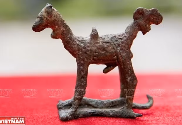 A glimpse of two thousands-year-old national treasures at Binh Duong Museum ảnh 2