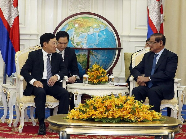 Deputy PM meets Cambodia’s acting Prime Minister ảnh 1 Deputy PM meets Cambodia’s acting Prime Minister ảnh 1